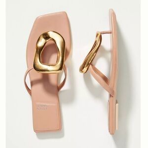 Jeffrey Campbell Linques-2 Thong Sandals
Size 8.5 run big